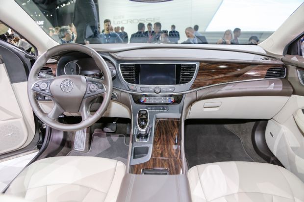 2017 Buick LaCrosse Cabin
