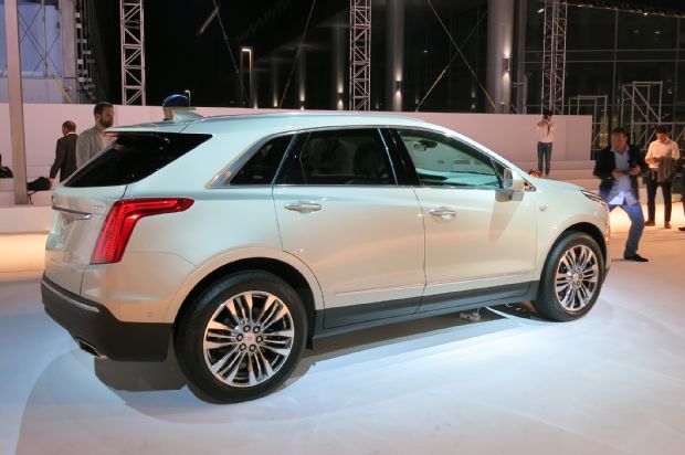 2017 Cadillac XT5 Live Rear Three Quarter