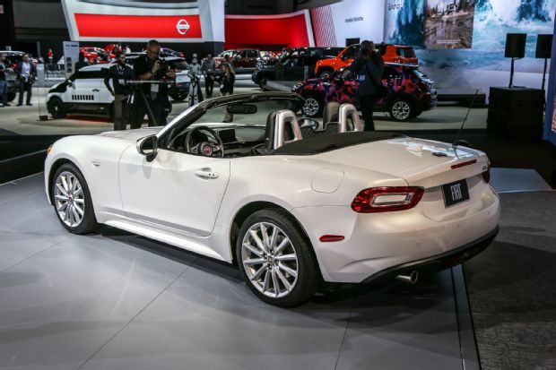 2017 Fiat 124 Spider Rear Three Quarter 03