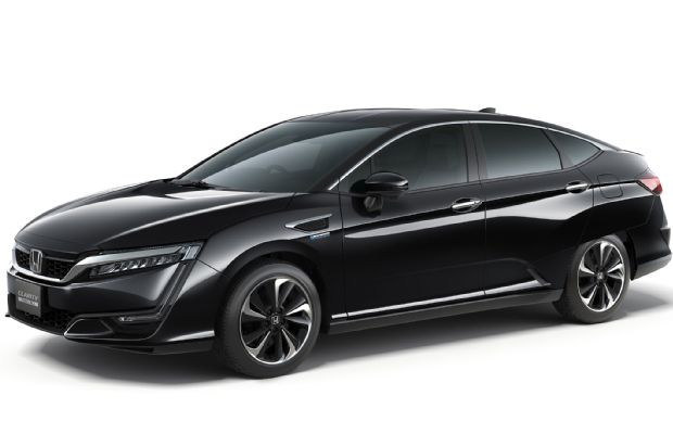 2017 Honda Clarity Fuel Cell Front Three Quarter Black