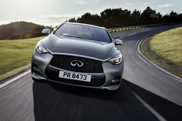 2017 Infiniti Q30 Sport Front End In Motion