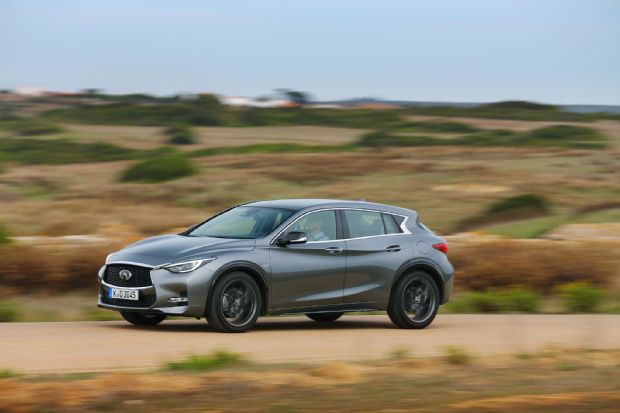 2017 Infiniti Q30 Sport Front Three Quarter In Motion 12