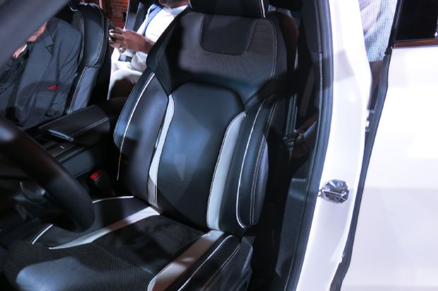 2017 Lincoln Mkz Reveal Front Seat