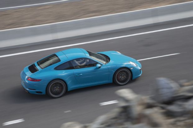 2017 Porsche 911 Carrera S Coupe Top View In Motion