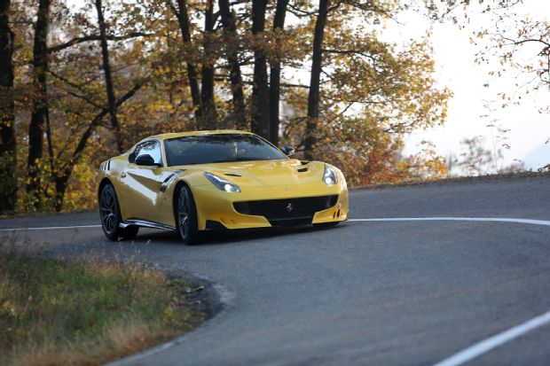 Ferrari F12tdf Front End In Motion 16