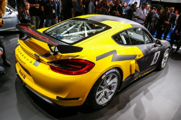 Porsche Cayman GT4 Clubsport Rear Three Quarter