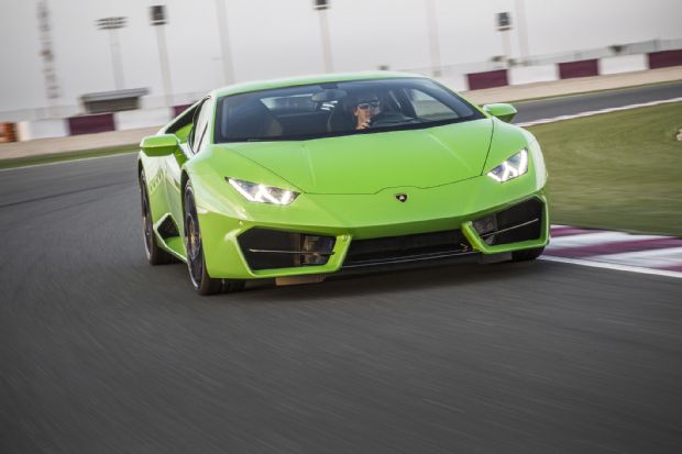 2016 Lamborghini Huracan LP580 2 Front Three Quarter In Motion 07