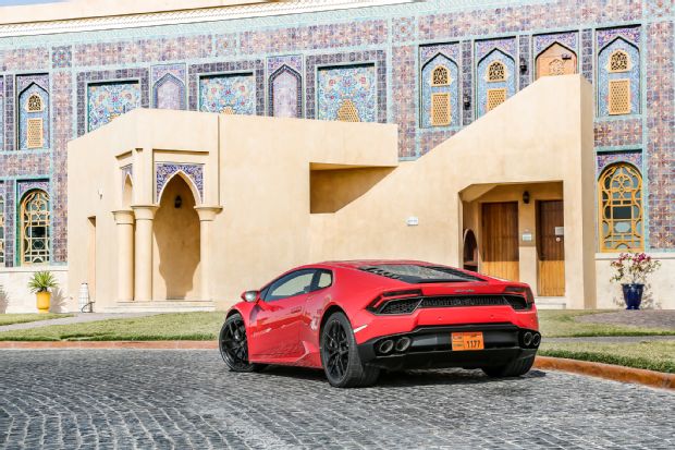 2016 Lamborghini Huracan LP580 2 Rear Three Quarter 02