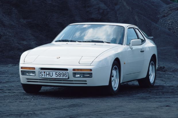 1986 Porsche 944 Turbo Front Three Quarter