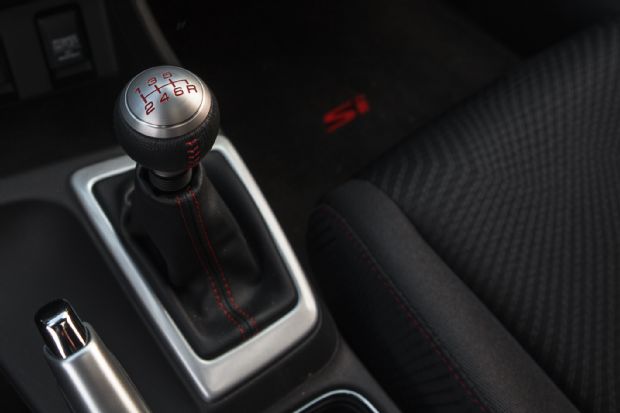 2013 Honda Civic Si Gearshift 21