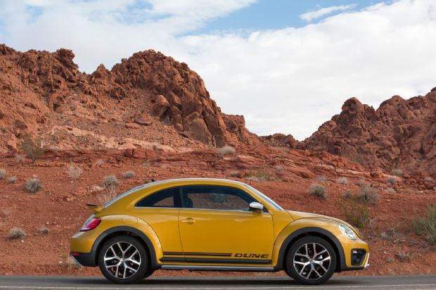 2016 Volkswagen Beetle Dune Side Profile