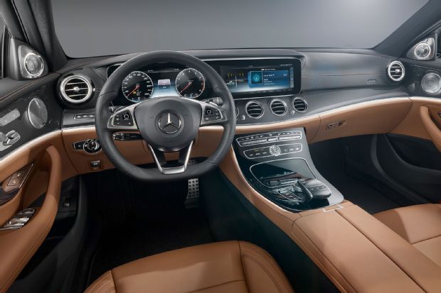 2017 Mercedes Benz E400 4Matic Cabin