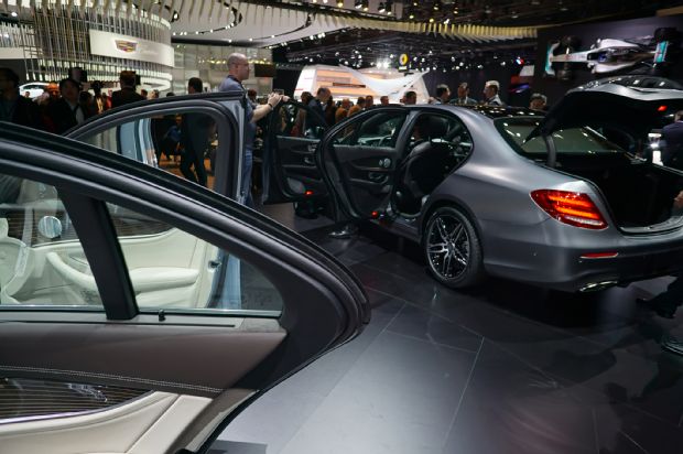 2017 Mercedes E Class Door