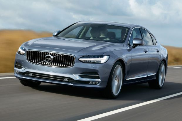 2017 Volvo S90 Front View In Motion