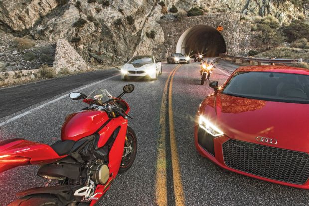 Audi Vs BMW Vs Mercedes AMG 17