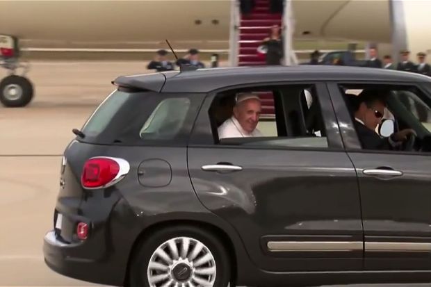 Fiat 500L Popemobile 2