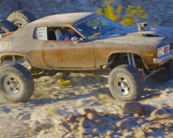Mad Maxxis Off-Road Runner: 4×4 Muscle Car Desert Chase – Dirt Every Day Ep. 47
