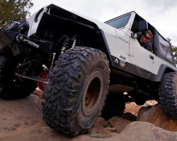 Mayhem to Moab! Jeep TJ Build & Rock Crawl Adventure – Dirt Every Day Ep. 29