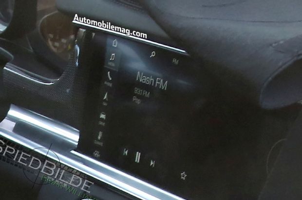 Porsche Panamera Spied Touchscreen1