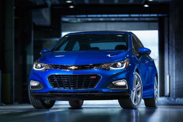 2016 Chevrolet Cruze Front View 660x438