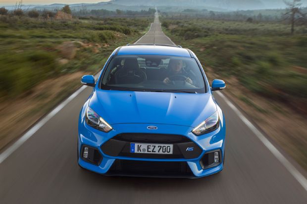 2016 Ford Focus RS Front End In Motion