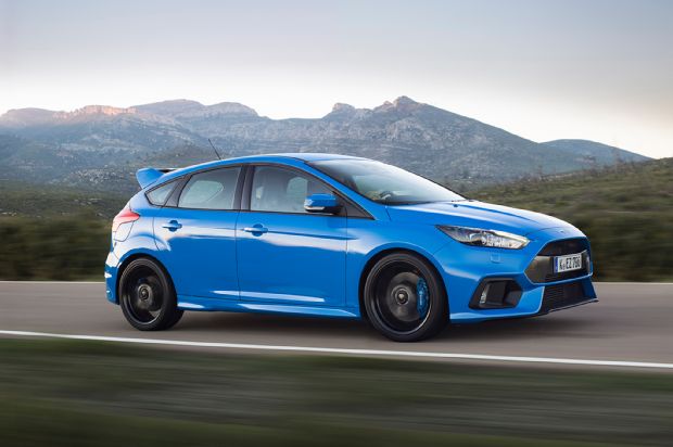 2016 Ford Focus RS Side In Motion