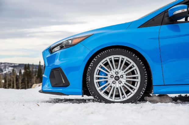 2016 Ford Focus RS Winter Tire Package Side View Closeup
