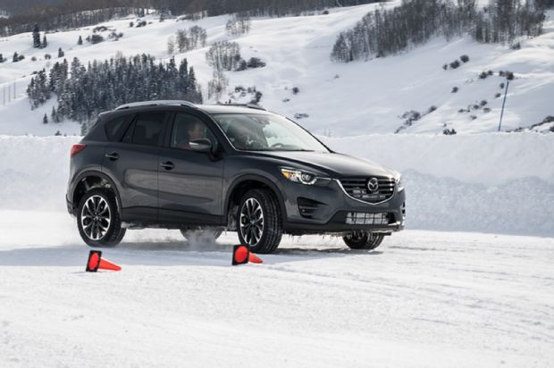 2016 Mazda CX 5 Front Three Quarter In Motion 02