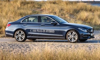 Daimler Requires Executives to Drive Plug-In Hybrids, EVs