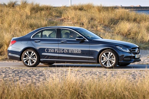 2016 Mercedes Benz C350 Plug In Hybrid Side View1 660x438