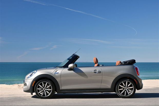 2016 Mini Convertible Cooper S Side Profile 02 1