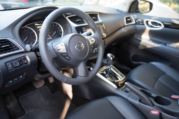 2016 Nissan Sentra SL Steering Wheel