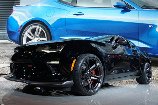 2017 Chevrolet Camaro SS 1LE Front Three Quarters