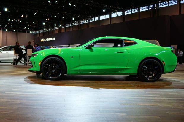 2017 Chevrolet Camaro V6 1LE Side Profile