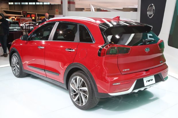 2017 Kia Niro Hybrid Rear Three Quarter
