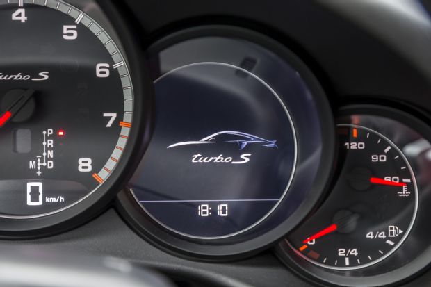 2017 Porsche 911 Turbo S Instrument Cluster