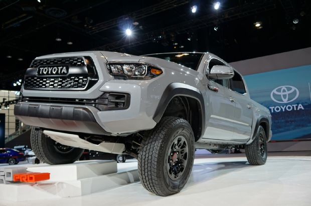 2017 Toyota Tacoma TRD Pro Front Three Quarters
