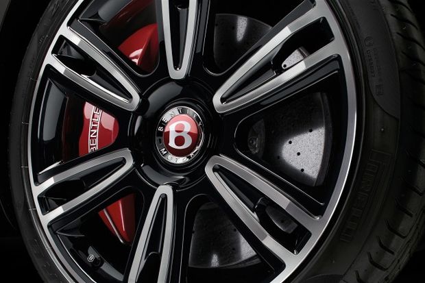 Bentley Flying Spur V8 S Wheel 660x438