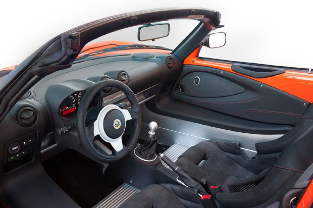 Lotus Elise Cup 250 Interior