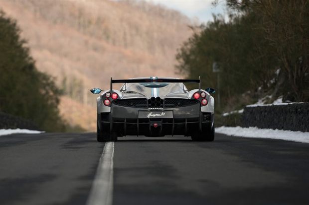 Pagani Huayra BC Rear2 660x438