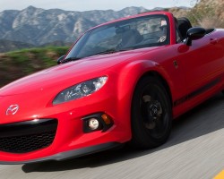 2013 Mazda MX-5 Club: A Car to be Toyed With! – Ignition Episode 55