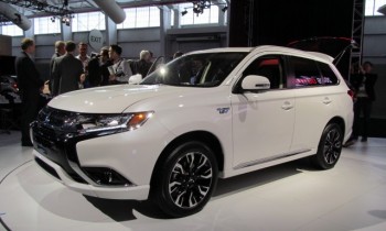 2017 Mitsubishi Outlander: delayed for U.S. again, specs may change