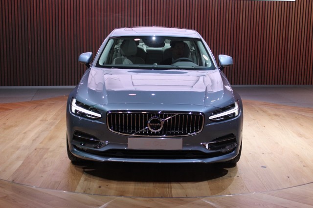 2017 Volvo S90 - 2016 Detroit Auto Show live photos