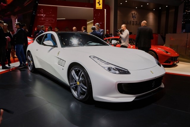 Ferrari GTC4 Lusso, 2016 Geneva Motor Show