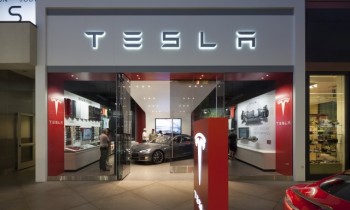 Tesla mulls Federal suit over state franchise laws banning it from selling electric cars
