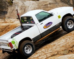 2014 Cheap Truck Challenge! 93′ S10 vs 95′ Grand Cherokee vs 75′ International – Dirt Every Day 32