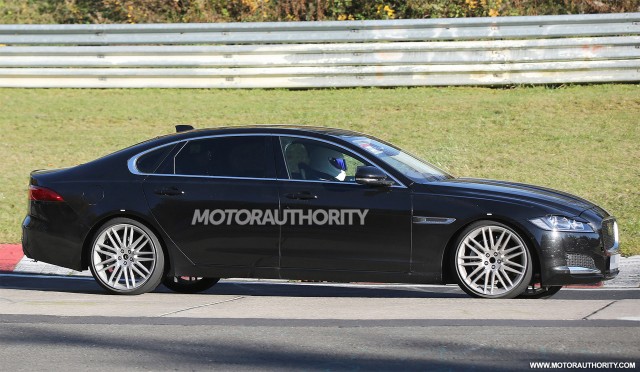 2016 Jaguar XF LWB spy shots - Image via S. Baldauf/SB-Medien