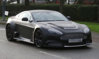 2017 Aston Martin Vantage GT8 spy shots
