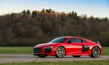 Breaking the banks at Daytona in a 2017 Audi R8