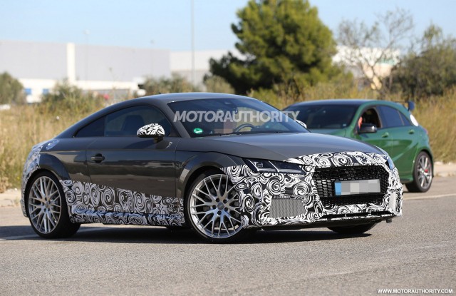 2017 Audi TT RS spy shots - Image via S. Baldauf/SB-Medien 2017 Audi TT RS spy shots - Image via S. Baldauf/SB-Medien
